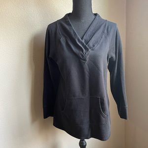 Exertek Black front pocket Vneck sweatshirt